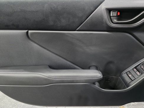 Used 2025 Toyota GR86 Premium w/ ALL Weather Mat Package (TMS) image 10