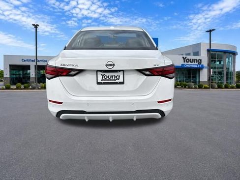 Used 2022 Nissan Sentra SV FWD image 6