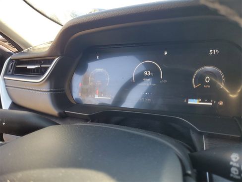 Used 2021 Jeep Grand Cherokee L Limited image 21