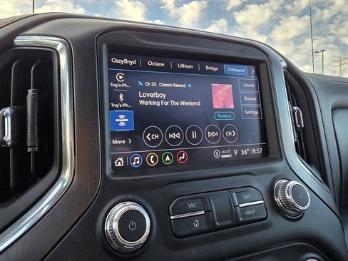 Used 2022 GMC Sierra 1500 AT4 w/ AT4 Preferred Package image 16