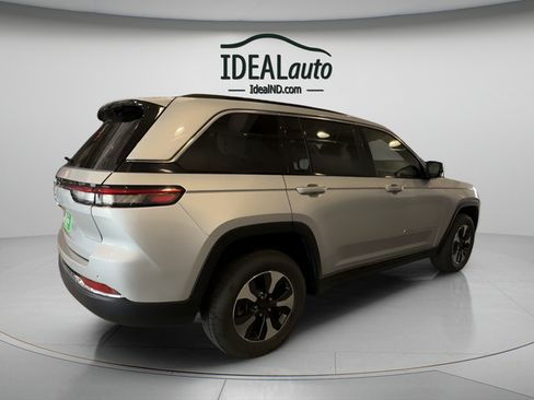 Used 2024 Jeep Grand Cherokee Limited 4xe AWD/4WD image 5