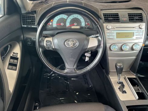 Used 2009 Toyota Camry SE FWD image 15