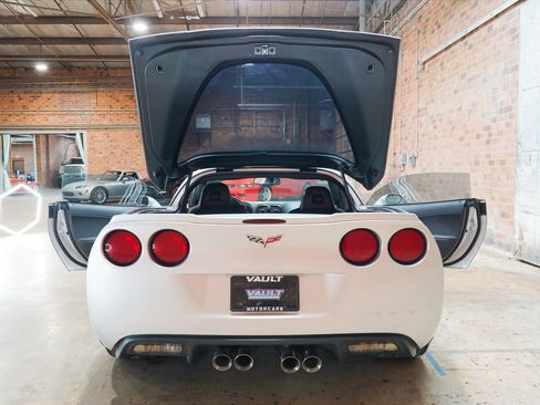 Used 2013 Chevrolet Corvette Grand Sport w/ 2LT Preferred Equipment Group RWD image 33