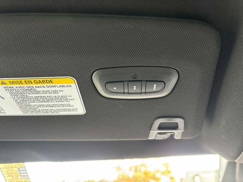 Used 2025 Dodge Charger R/T w/ Sun & Sound Package image 21