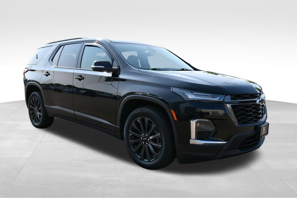 Used 2024 Chevrolet Traverse RS AWD/4WD image 9