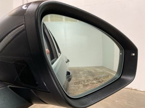 Used 2025 Audi Q5 Premium w/ Convenience Package image 88