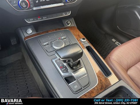 Used 2018 Audi Q5 2.0T Premium w/ Convenience Package AWD/4WD image 22
