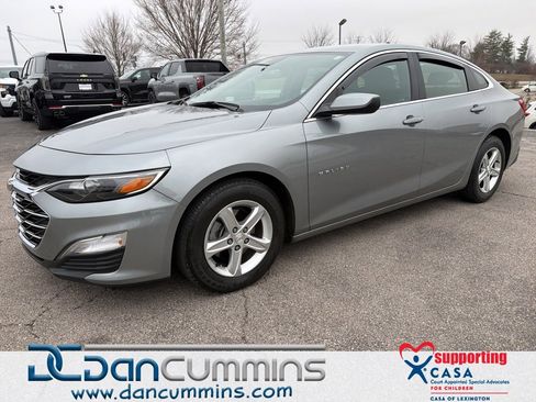 Used 2024 Chevrolet Malibu LS image 1