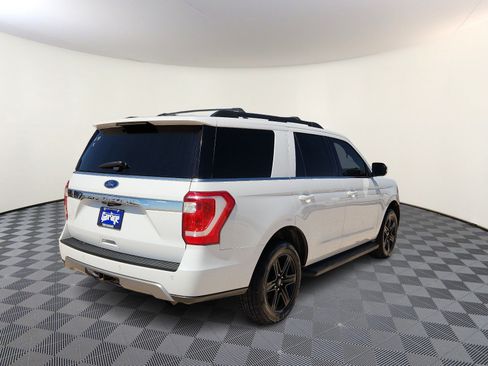 Used 2021 Ford Expedition XLT RWD image 4