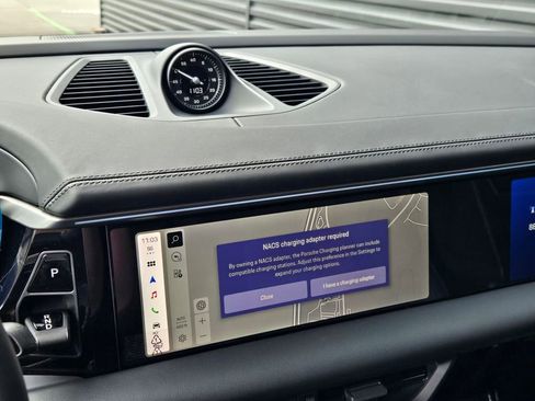 New 2026 Porsche Macan 4 Electric image 22