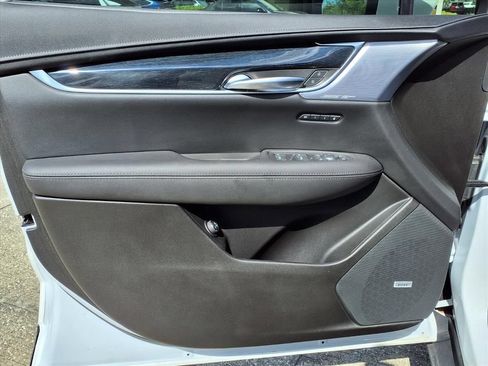 Certified 2024 Cadillac XT5 Premium Luxury FWD image 20