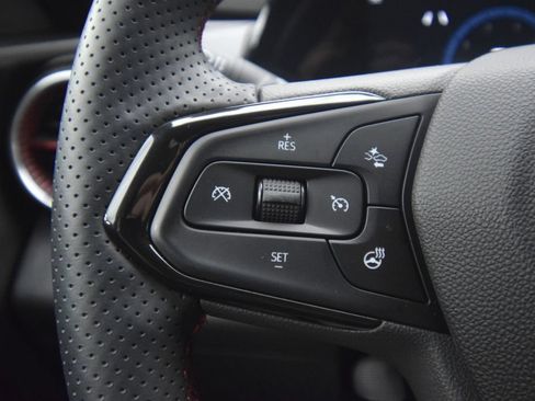 Used 2026 Chevrolet Trax RS w/ Driver Confidence Package FWD image 35