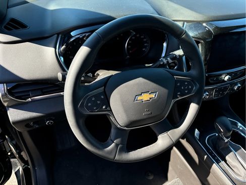 Certified 2023 Chevrolet Traverse LT w/ LT Premium Package AWD/4WD image 11