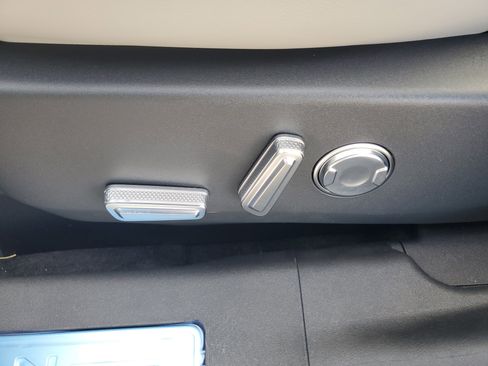 New 2026 Lincoln Nautilus Premier w/ Equipment Group 102A image 12