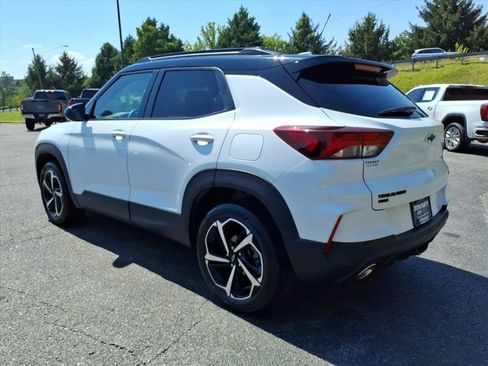 Used 2023 Chevrolet TrailBlazer RS w/ Sun and Liftgate Package AWD/4WD image 5