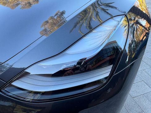 Used 2023 Tesla Model Y Long Range AWD/4WD image 31