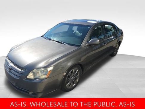 Used 2005 Toyota Avalon Limited FWD image 1
