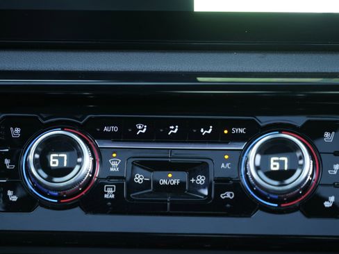 Used 2026 GMC Sierra 2500 AT4 w/ AT4 Premium Plus Package image 35