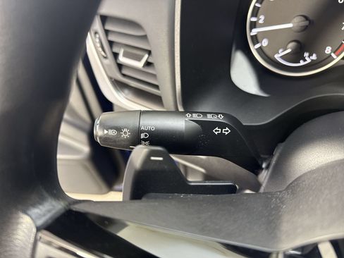 Certified 2023 Nissan Rogue SV AWD/4WD image 17