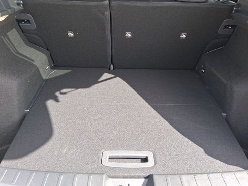 New 2026 Nissan Kicks SR image 7