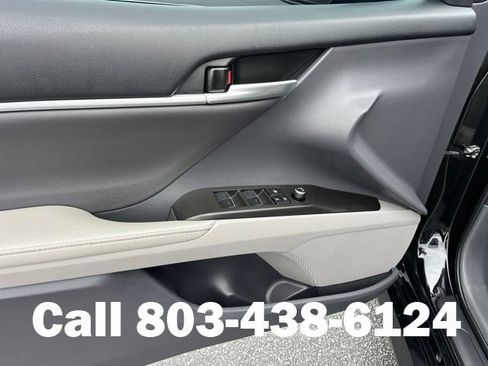 Used 2023 Toyota Camry XLE FWD image 8