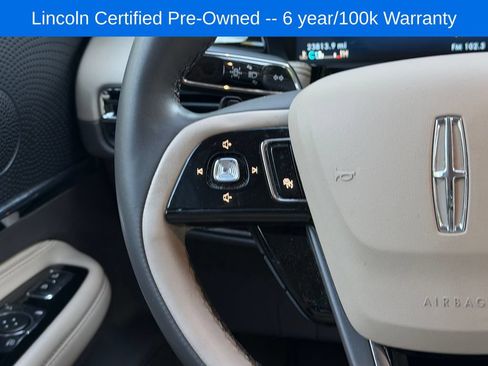 Used 2023 Lincoln Corsair FWD image 18