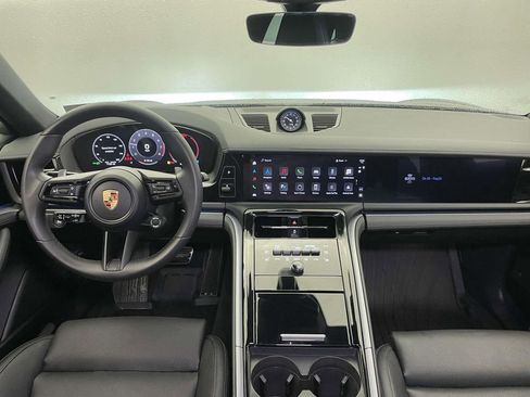 Used 2024 Porsche Panamera 4 image 26
