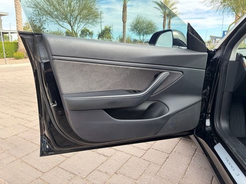 Used 2019 Tesla Model 3 Long Range image 7