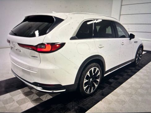 Used 2024 MAZDA CX-90 Plug-In Hybrid w/ Premium Plus AWD/4WD image 2