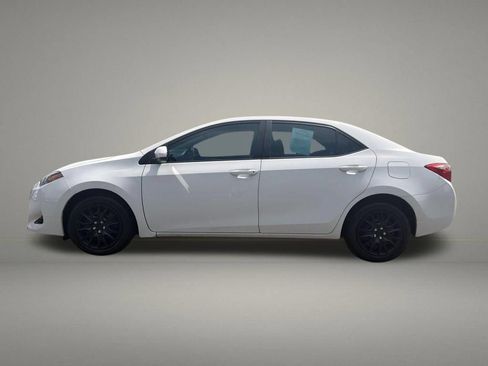 Used 2019 Toyota Corolla LE FWD image 2
