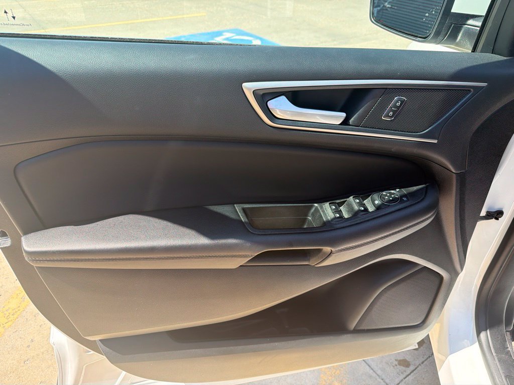Used 2024 Ford Edge SEL w/ Convenience Package AWD/4WD image 8