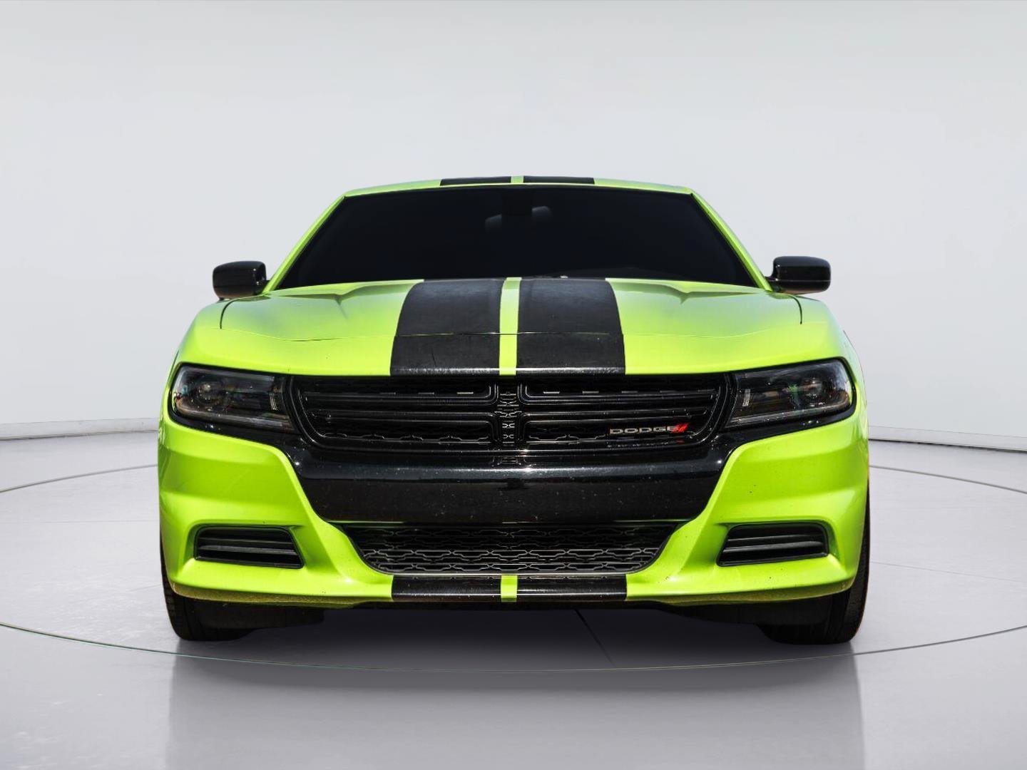 Used 2023 Dodge Charger SXT w/ Blacktop Package RWD image 5