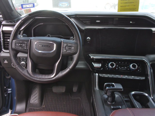 Used 2025 GMC Sierra 1500 Denali Ultimate AWD/4WD image 8