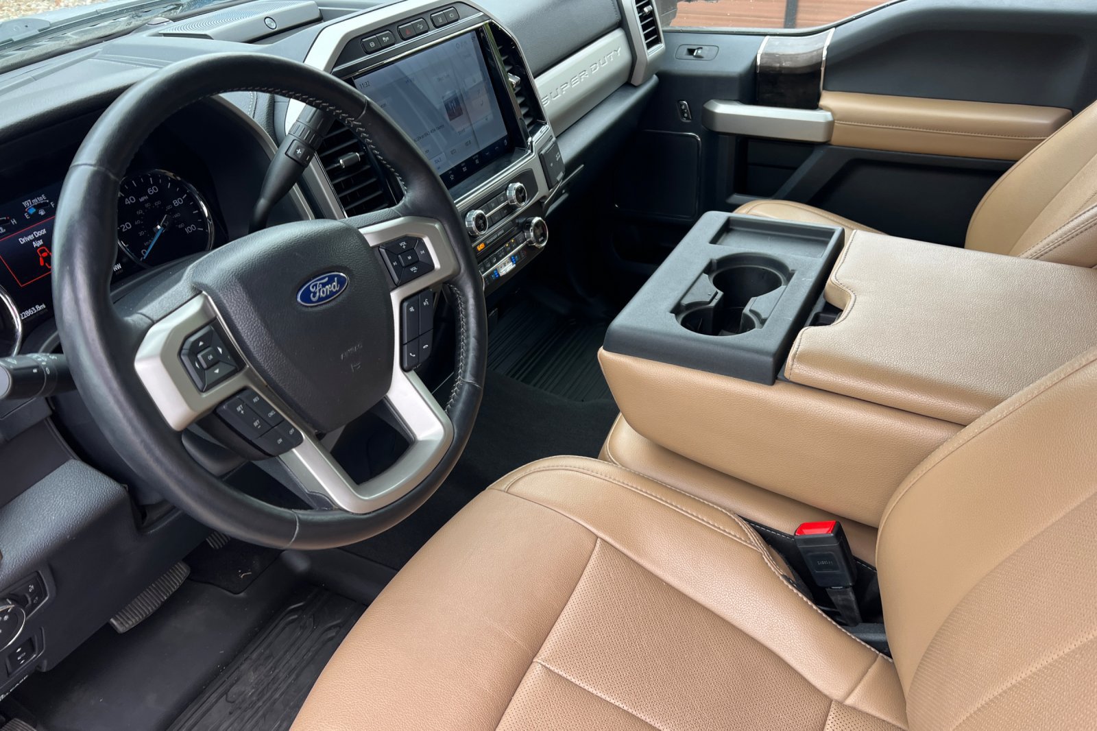 Used 2022 Ford F250 Lariat w/ Lariat Ultimate Package AWD/4WD image 4