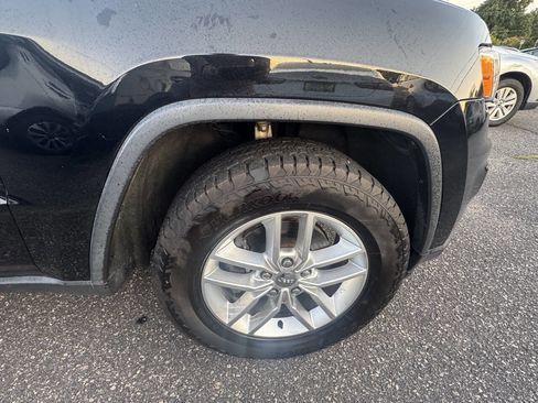 Used 2017 Jeep Grand Cherokee Laredo w/ Quick Order Package 23E image 9