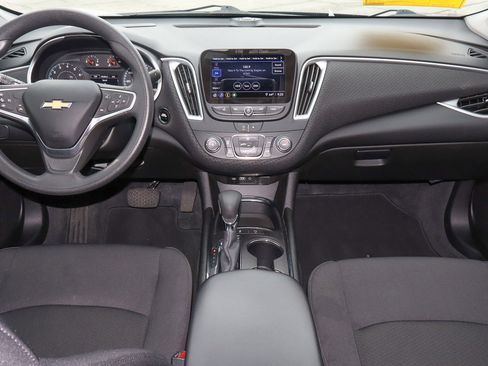 Used 2022 Chevrolet Malibu LS w/ Driver Confidence Package II image 10