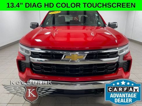 Used 2023 Chevrolet Silverado 1500 LT AWD/4WD image 2