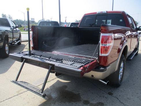 Used 2014 Ford F150 Lariat w/ Equipment Group 501A Mid AWD/4WD image 9