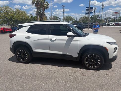 Used 2023 Chevrolet TrailBlazer LT w/ Convenience Package image 4