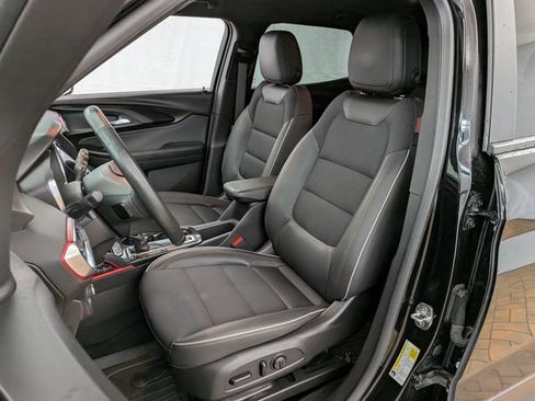 Used 2023 Chevrolet TrailBlazer RS w/ Convenience Package FWD image 12
