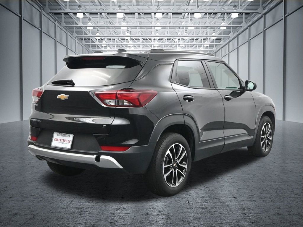 Used 2025 Chevrolet TrailBlazer LT FWD image 5