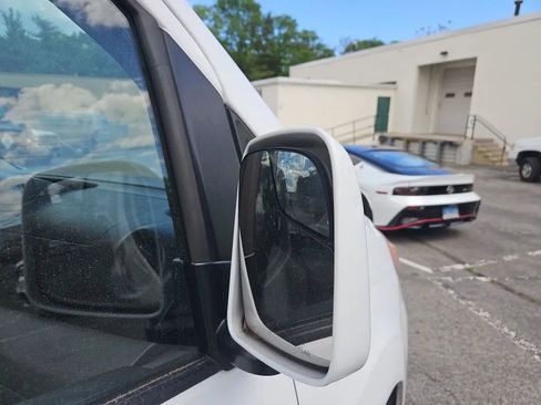 Used 2015 Nissan NV200 SV w/ Exterior Appearance Package FWD image 3