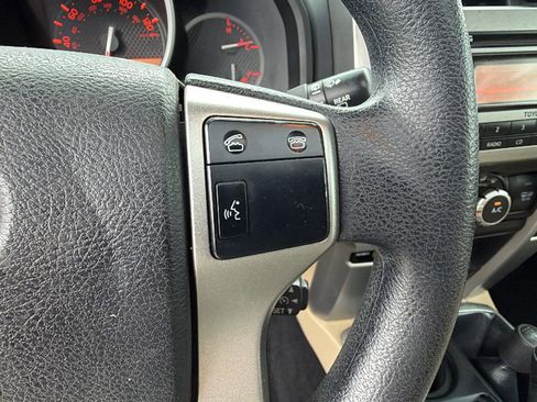 Used 2011 Toyota 4Runner SR5 w/ Convenience Pkg AWD/4WD image 29