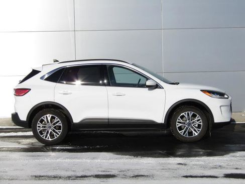 Used 2022 Ford Escape SEL image 3