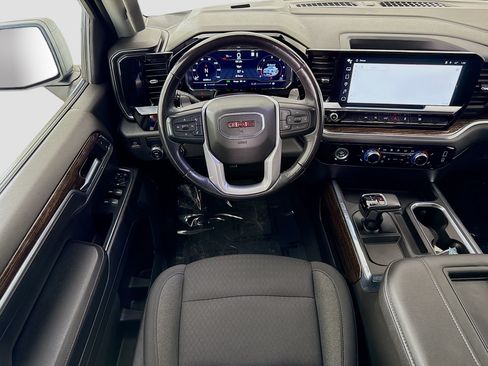 Used 2022 GMC Sierra 1500 Elevation RWD image 25