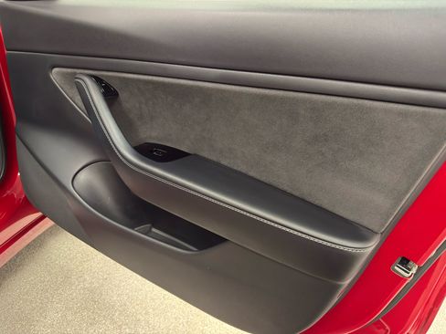 Used 2018 Tesla Model 3 Long Range image 13