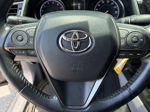 Used 2021 Toyota Camry SE FWD image 22