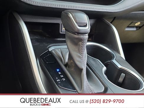 Used 2023 Toyota Highlander LE FWD image 19