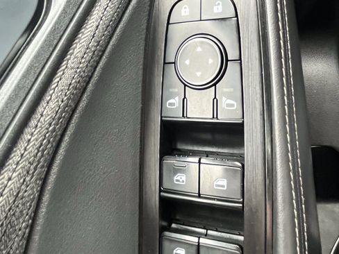 Used 2021 Nissan Rogue SV AWD/4WD image 26