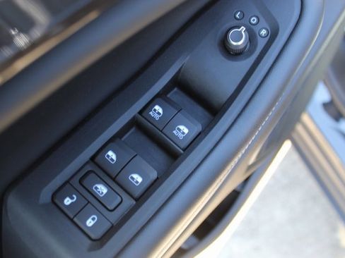 Used 2022 Jeep Grand Cherokee L Laredo image 10